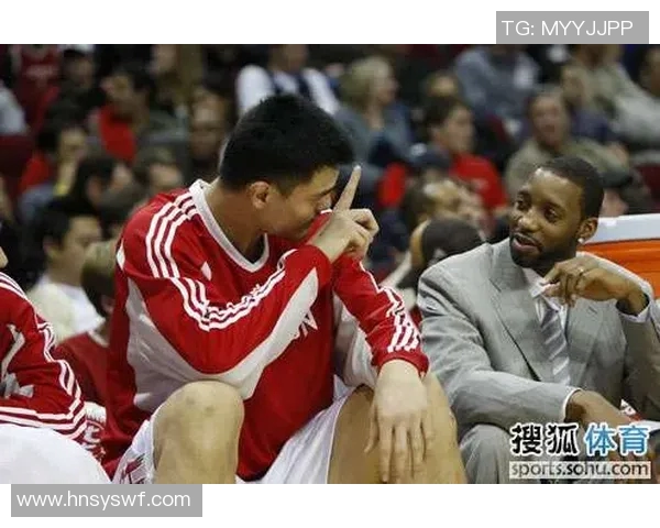 姚明夺冠手势背后的故事与精神传承探讨