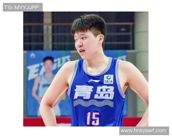 篮球3号的传奇之路:从青涩少年到全球瞩目的明星球员 篮球3号的传奇之路:从青涩少年到全球瞩目的明星球员